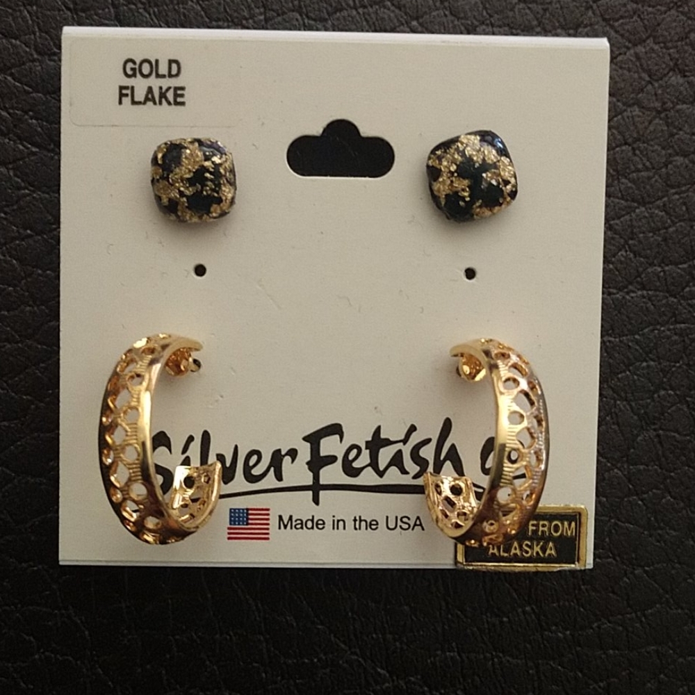 Women's earrings